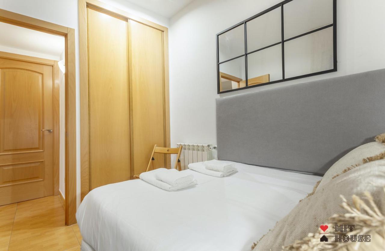 Mit House Atocha En Madrid Apartment ภายนอก รูปภาพ