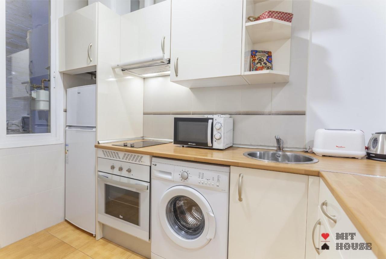 Mit House Atocha En Madrid Apartment ภายนอก รูปภาพ